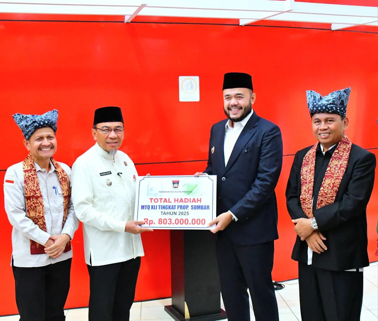Raih Juara II MTQN Sumbar 2025, Kafilah Kota Padang Diguyur Reward Rp803 Juta