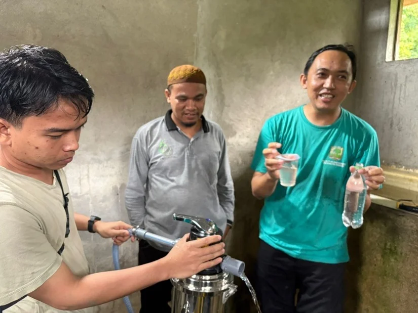 Unand Peduli Hadirkan Teknologi Ultrafiltrasi Tanpa Listrik di Palembayan, Warga Rasakan Air Keruh Berubah Menjadi Bersih