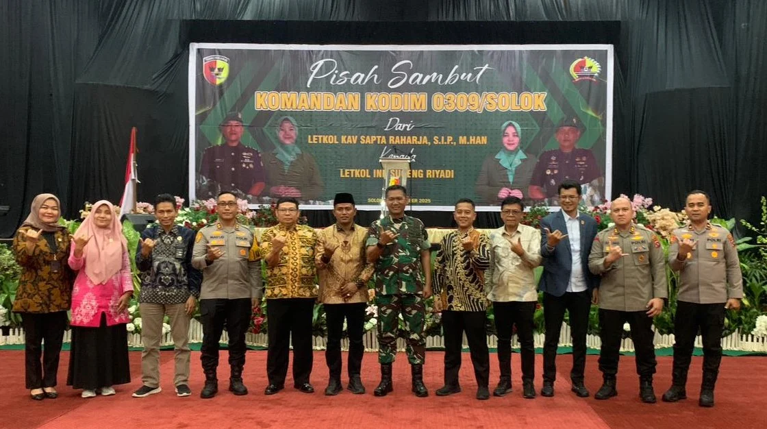 Pisah Sambut Dandim 0309/Solok, Letkol Inf Sugeng Riyadi Resmi Gantikan Letkol Kav Sapta Raharja