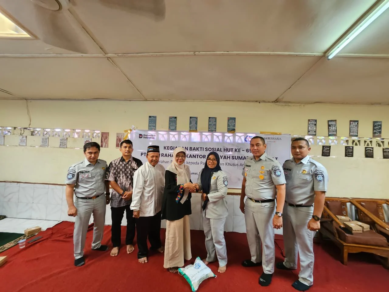 Rayakan HUT ke-65, Jasa Raharja Sumbar Gelar Bakti Sosial ke Panti Asuhan Khusus Anak Mentawai