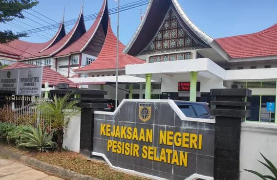 Kejari Pesisir Selatan Ungkap Kinerja 2025, 171 Perkara Dilimpahkan ke Pengadilan