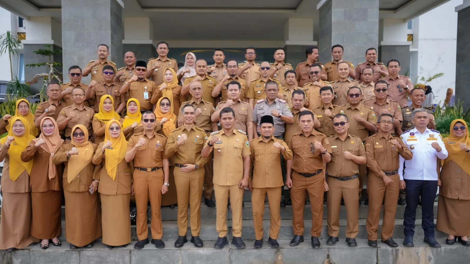 Usung Semangat Kerja Baru, Bupati Solok Tekankan Kedisiplinan Pegawai