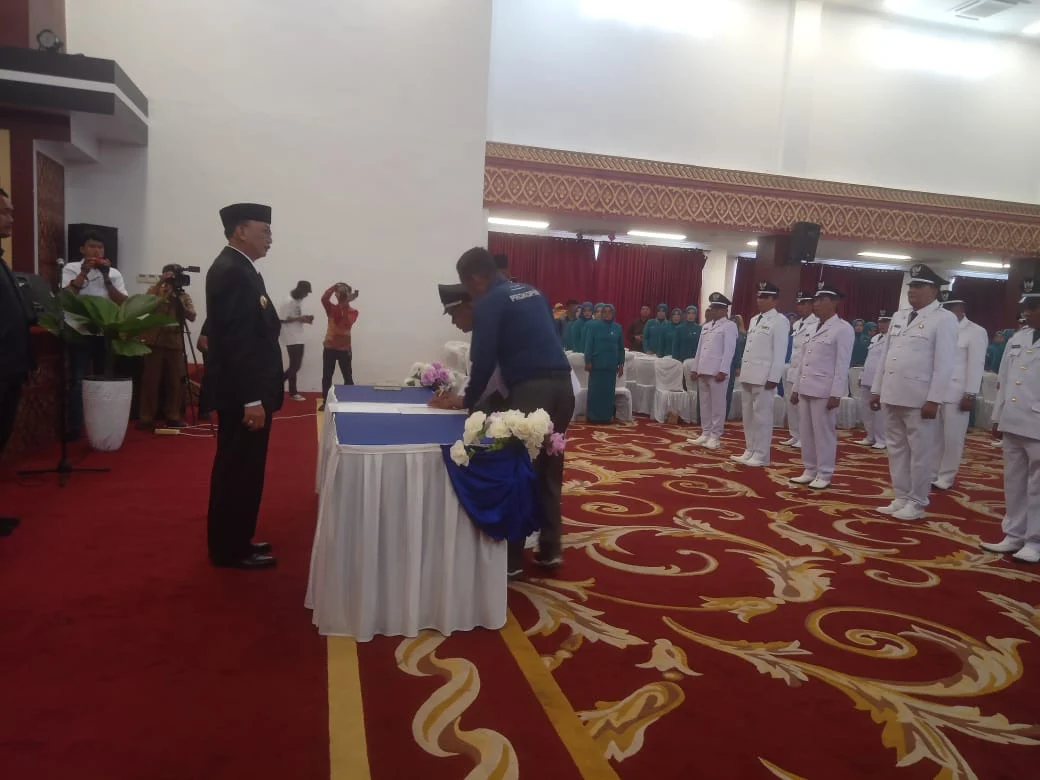56 Wali Nagari di Pessel Resmi Dilantik Bupati, Dua Nagari Tertunda Akibat Sengketa Pilwana