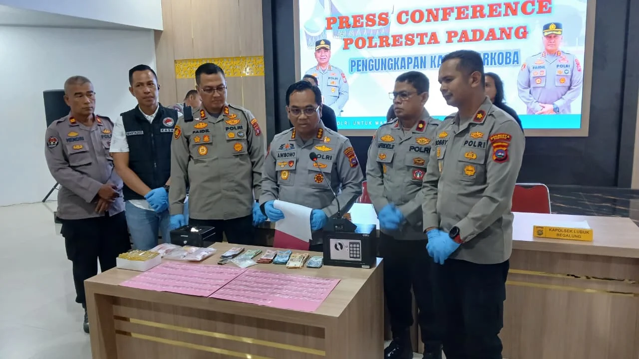Polisi Ungkap Jaringan Sabu di Lubuk Begalung Kota Padang, Seorang Perempuan Diduga Bandar Ditangkap