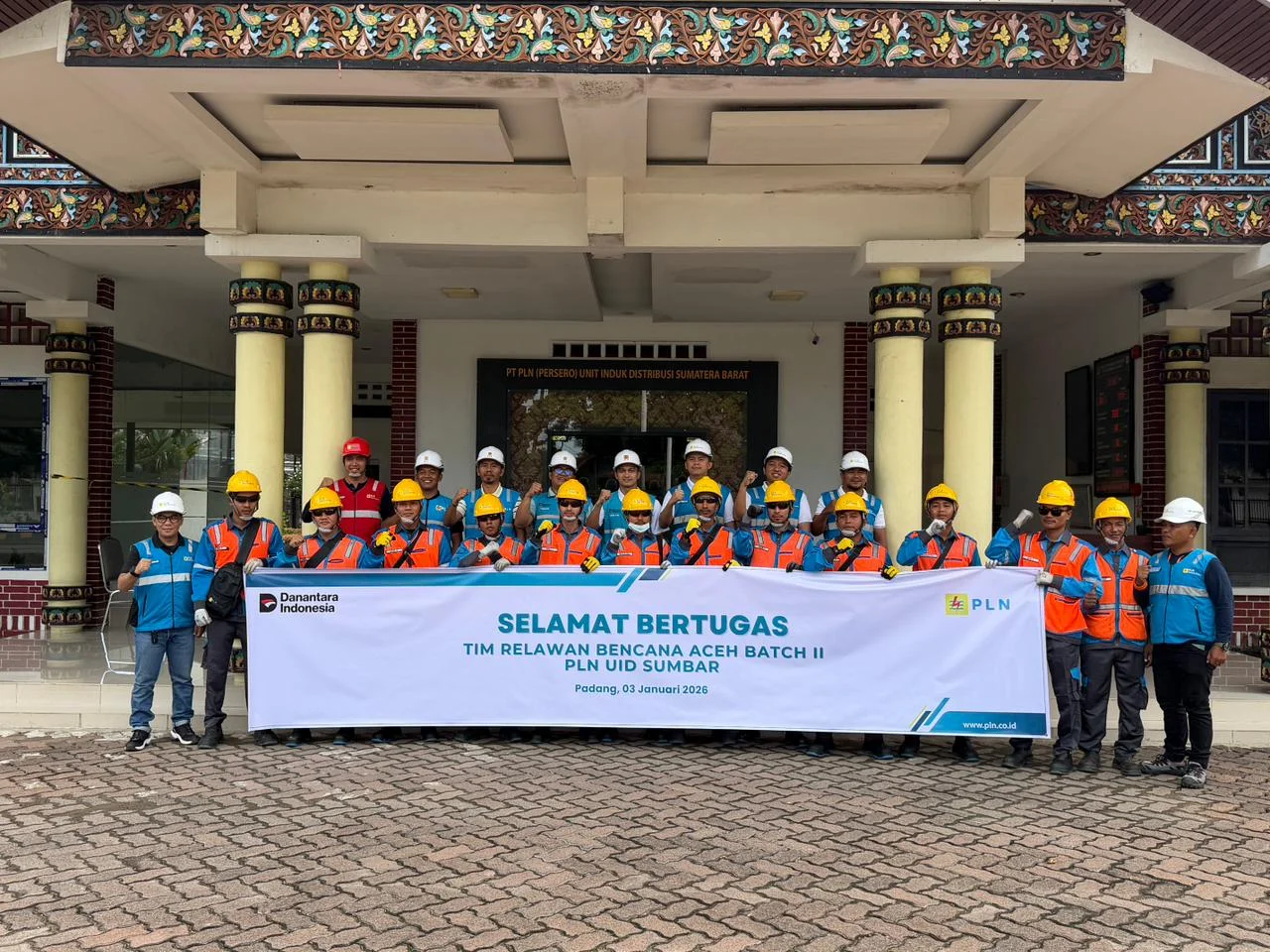 Semangat Tahun Baru, PLN UID Sumbar Kembali Kirim Tim Relawan Tangguh untuk Recovery Kelistrikan Aceh