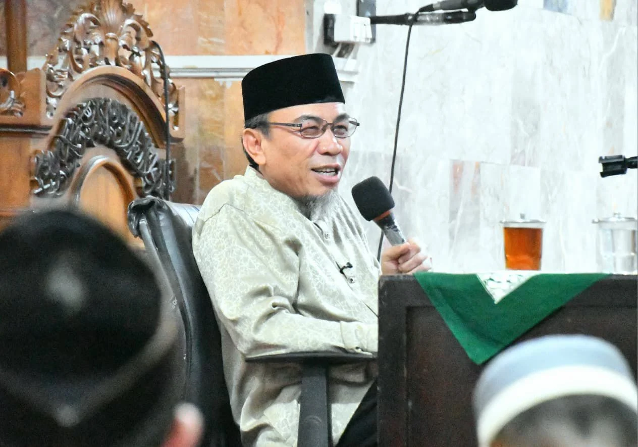 Tausiah Isra’ Mi’raj di Masjid Raya Nanggalo, Wawako Padang Tekankan Nilai Disiplin dan Kejujuran dalam Bermasyarakat