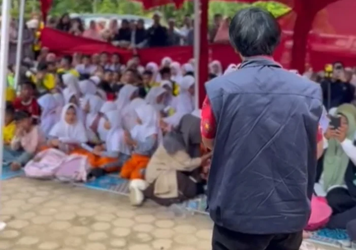 Kak Seto Turun ke Pengungsian, Pulihkan Trauma Anak Korban Bencana di Pessel