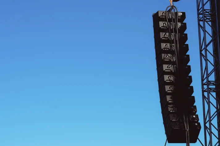 Ketika Hiburan Rakyat Berubah Menjadi Konflik Sosial: Fenomena Sound Horeg di Jawa Timur