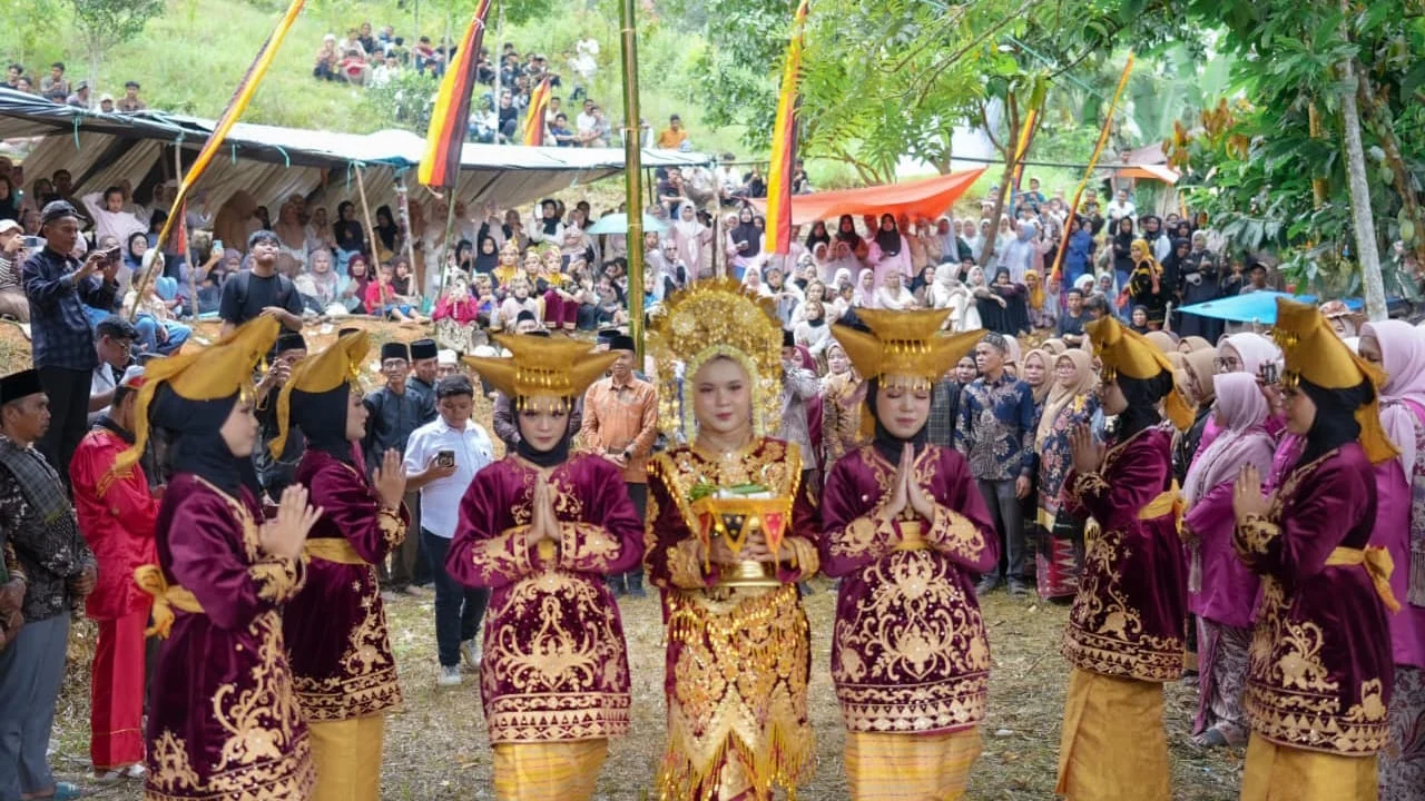Keunikan Alek Lapeh Kawua, Tradisi Berusia Ratusan Tahun dari Nagari Simanau Kabupaten Solok