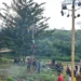Suasana Panjat Pinang di Kampung Ganting Kubang, Lengayang Pessel, Senin (23/3/2026).