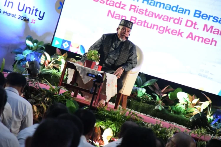 Buya Ristawardi: Dari Tukang Angkat Semen Menjadi Penjaga Cahaya Dakwah