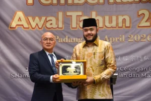 Hadiri Pemberkahan Awal Tahun 2026, Fadly Amran Apresiasi Peran Tzu Chi Bangun Huntap di Padang