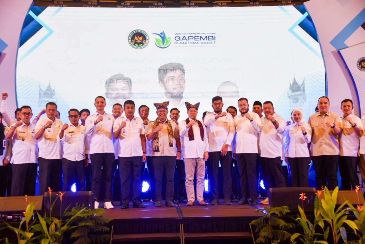 Pengurus GAPEMBI Sumbar Dilantik, Wako Padang Ajak Bersinergi Sukseskan Program MBG