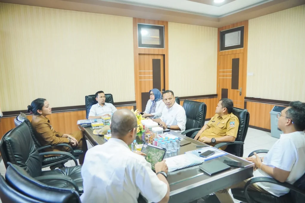 Bupati Annisa Perkuat Koordinasi dengan BPJN Sumbar untuk Percepatan Perbaikan Jalan Nasional