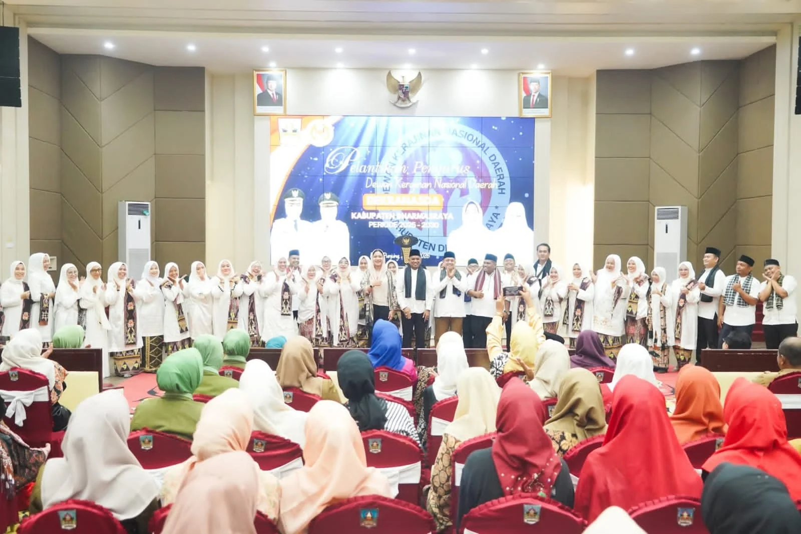 Pengurus Dekranasda Dharmasraya Dilantik, Bupati Annisa Tantang UMKM dan Ekonomi Kreatif Naik Level