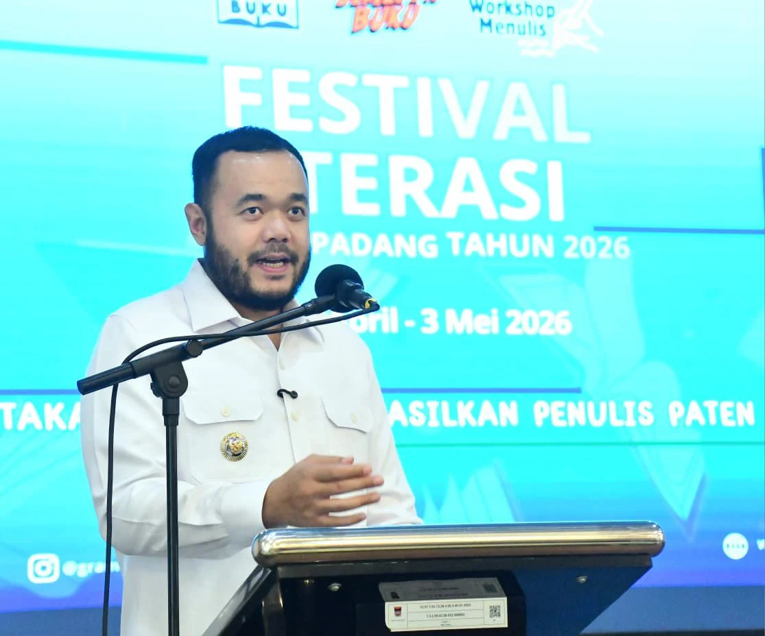 Festival Literasi Padang 2026 Resmi Dibuka, Fadly Amran Tekankan Literasi Lebih dari Sekadar Membaca