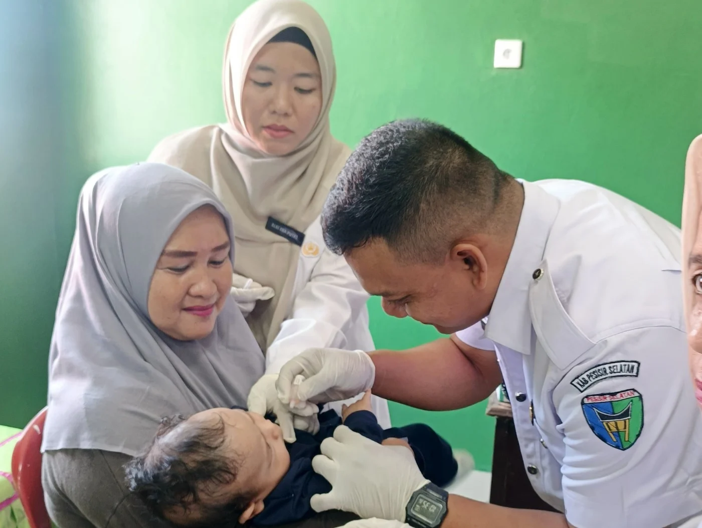 Berbekal Serjana Kesehatan, Wali Nagari Pasar Tapan Turun Tangan Sukseskan PIN 2026