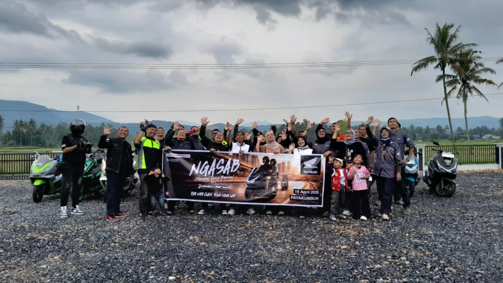 Ngaspal Bareng Bapak-Bapak PCX: Tak Sekadar Hobi, Tapi Mengedukasi