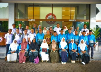 PT Semen Padang Lepas 20 Calon Jemaah Haji Karyawan dan Pensiunan Tahun 2026