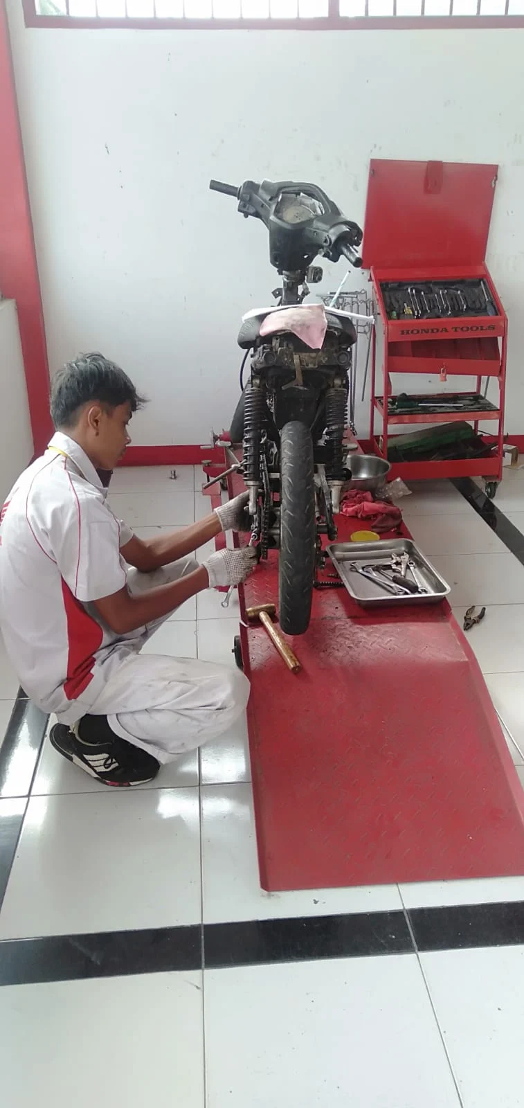 Lewat Uji Kompetensi, Menara Agung Siapkan Lulusan SMK Siap Kerja