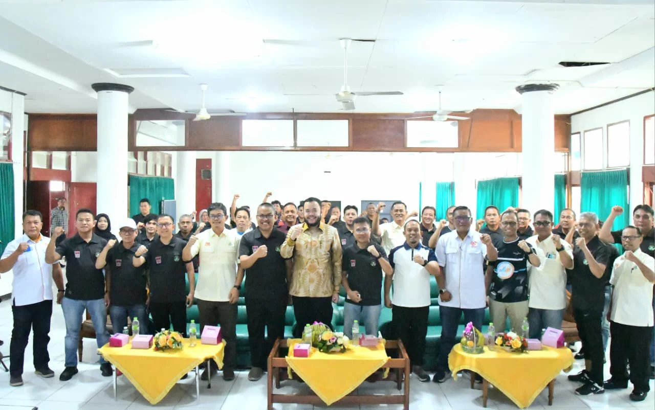 Adib Alfikri Nahkodai PTMSI Padang, Wali Kota Fadly Amran Dorong Pembinaan Atlet Sejak Dini