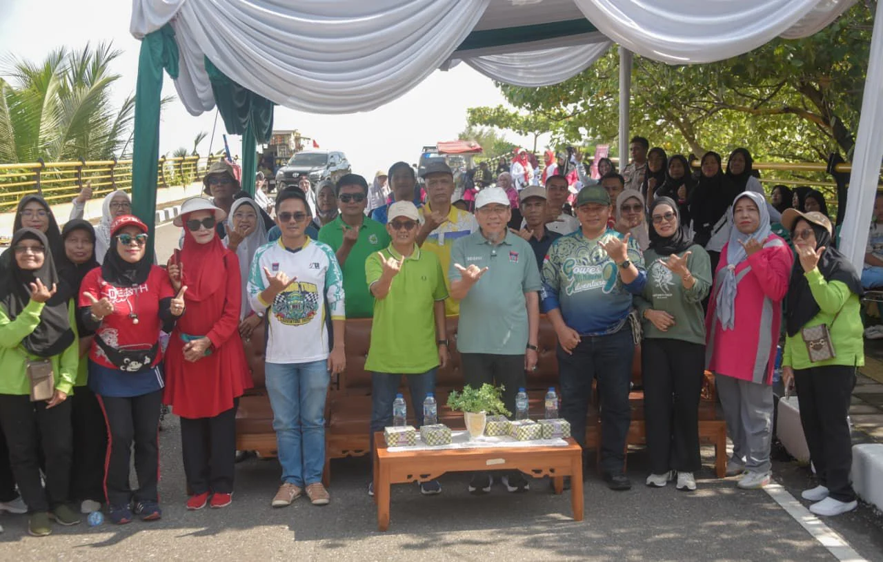 Hadiri Reses Anggota DPRD, Wawako Padang Ajak Warga Aktif Sampaikan Aspirasi