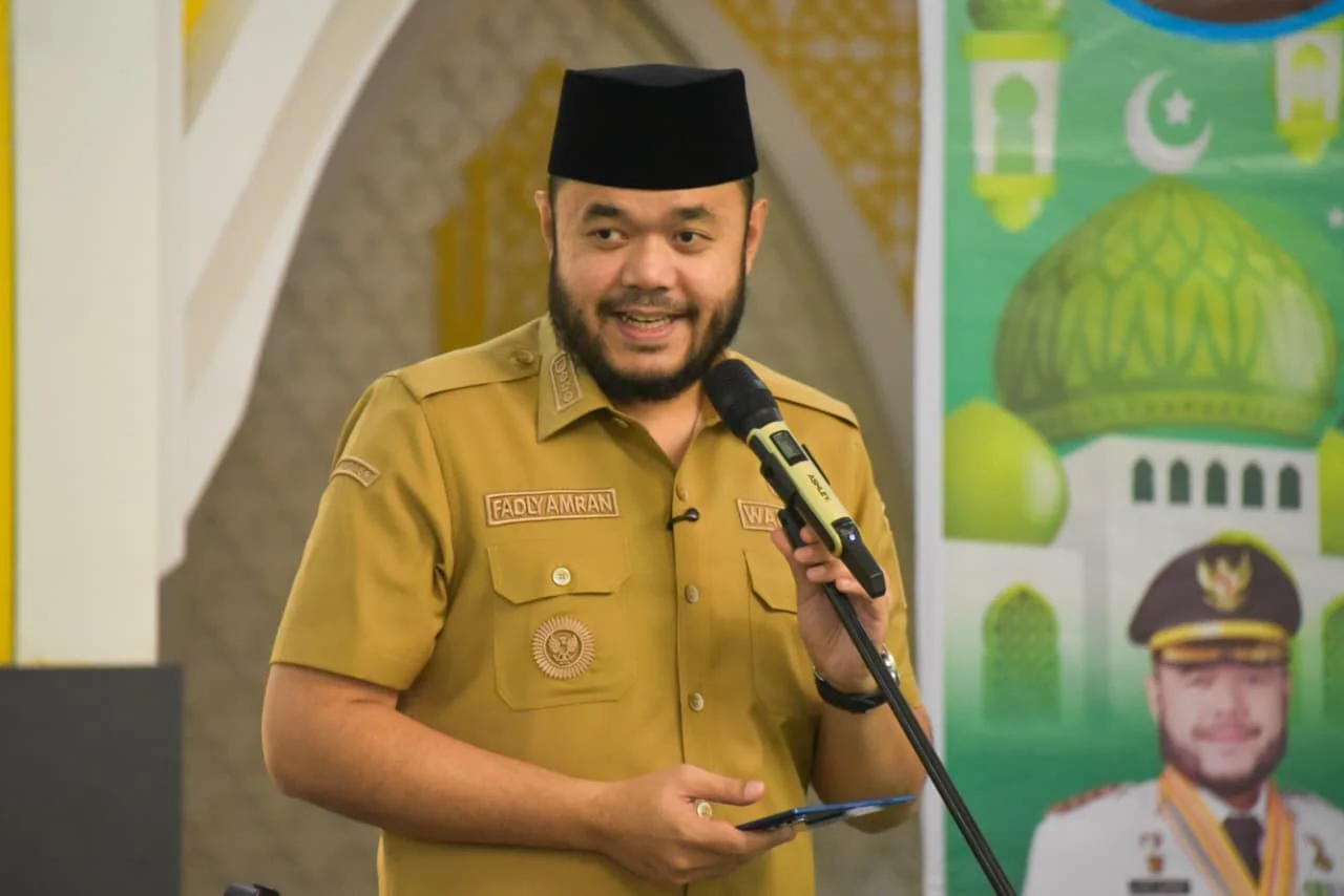 Laksanakan Perintah Wako Fadly Amran, Disdikbud Padang Bantu Dua Siswa Tetap Lanjut Sekolah