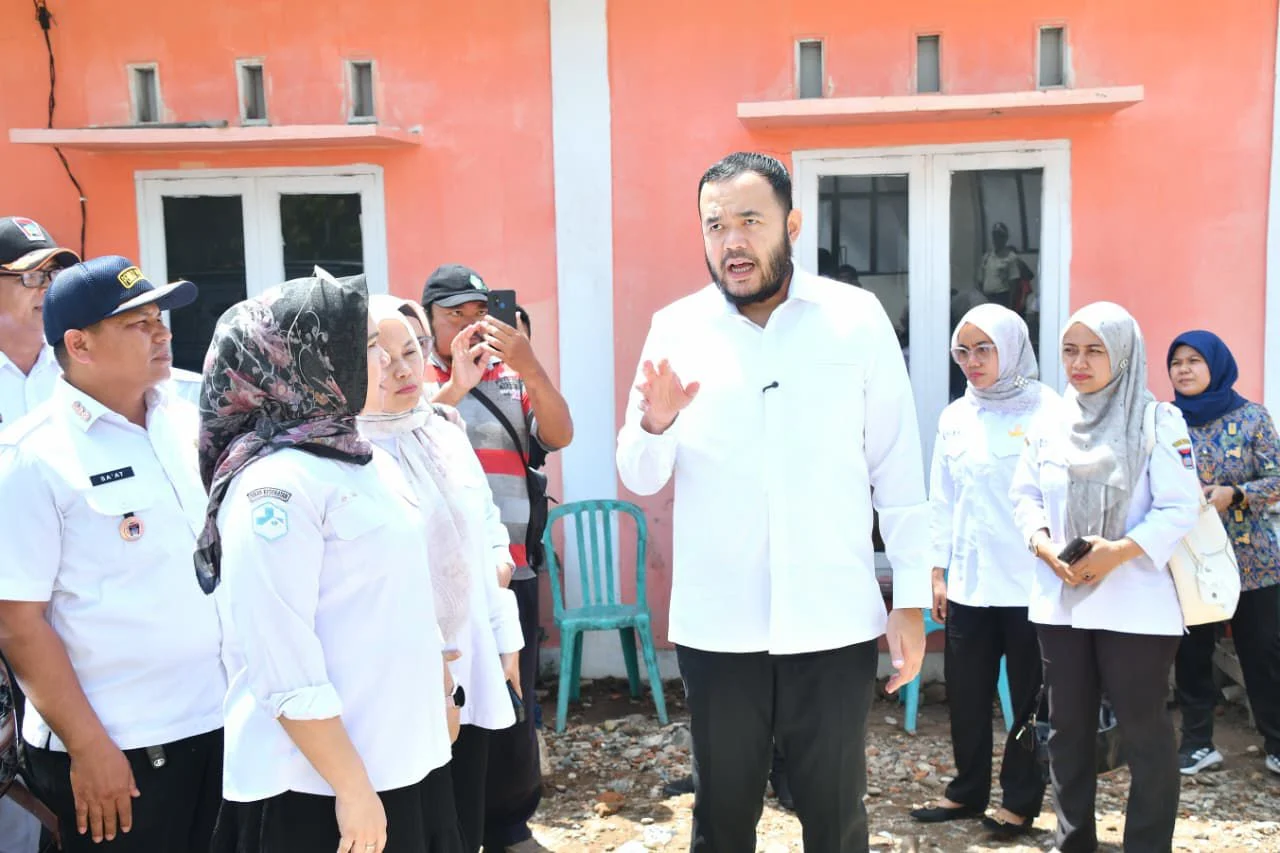 Fadly Amran Tinjau Rehab-Rekon Puskesmas Ulak Karang, Pastikan Pemulihan Faskes Pascabencana Optimal