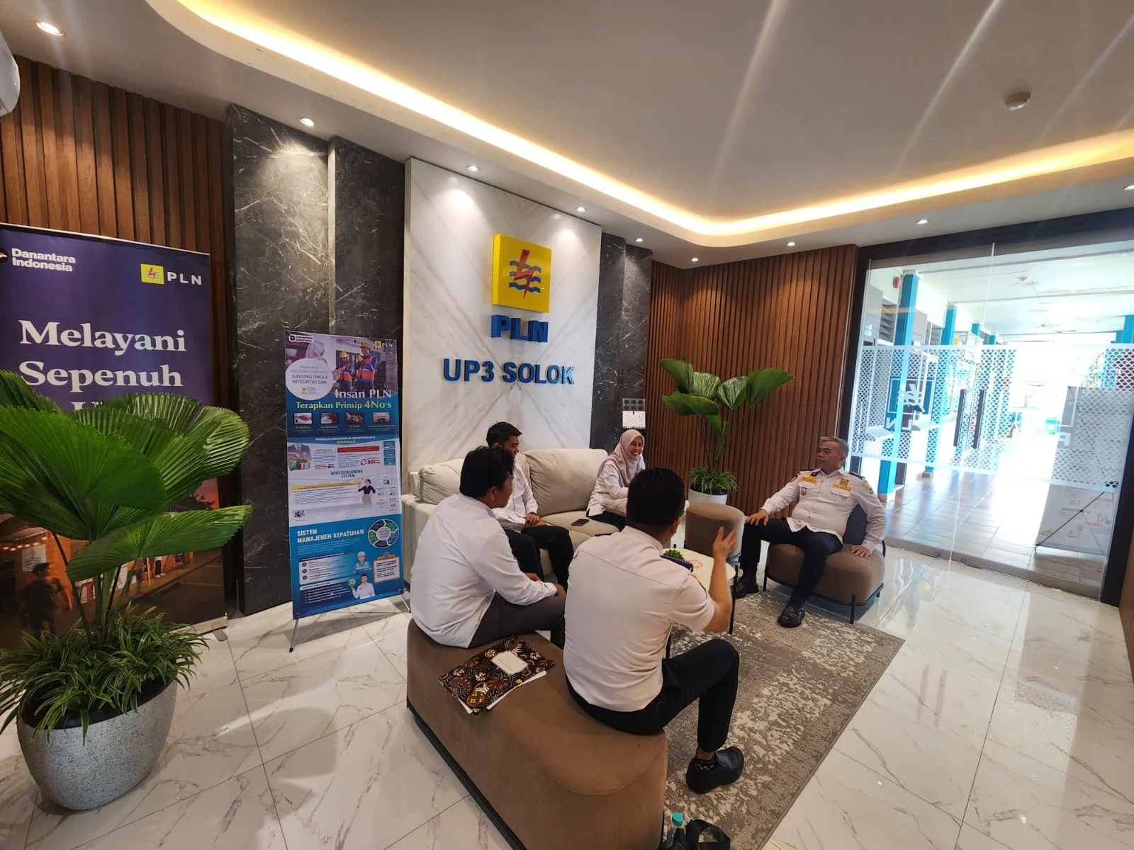 PLN UP3 Solok dan Pemkab Solok Percepat Meterisasi PJU, Dorong Transparansi Layanan dan Penerangan Jalan yang Lebih Andal