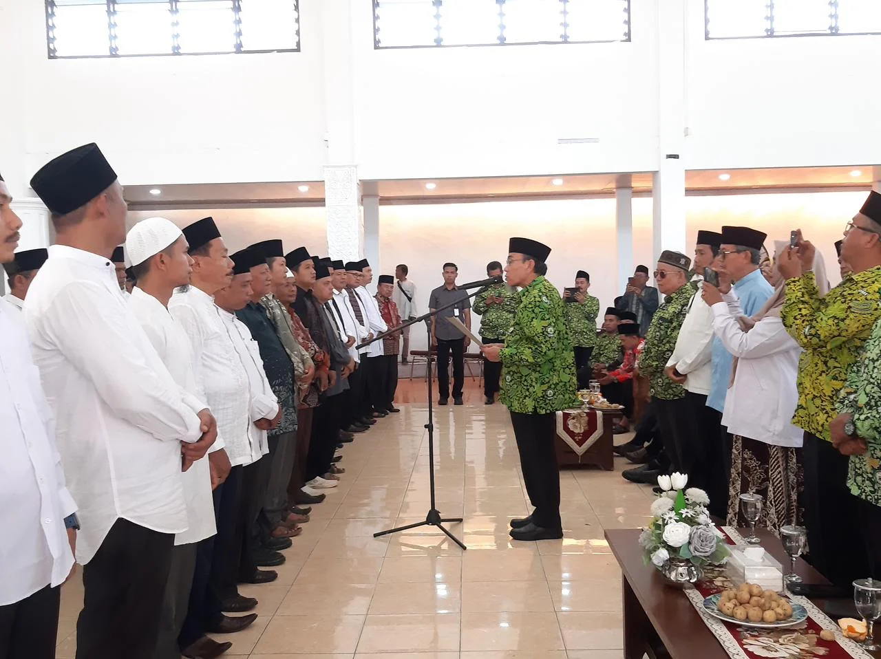 Pengurus Ranting DMI se-Kota Padang Dilantik, Komitmen Memakmurkan Rumah Allah Diperkuat