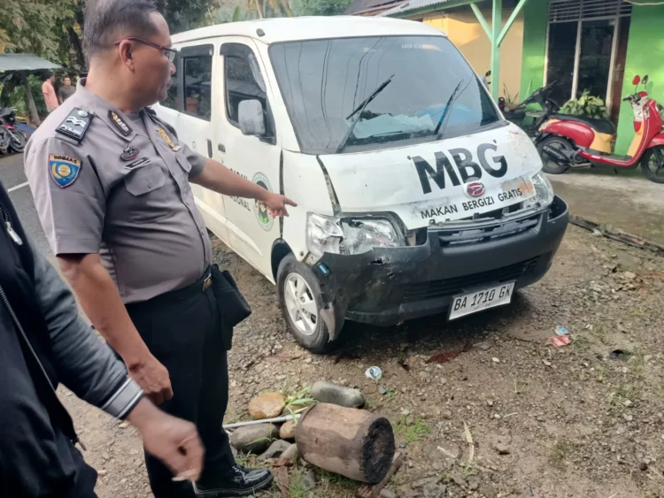 Kondisi MBG usai tabrakan dengan Pemotor di Bayang Pessel