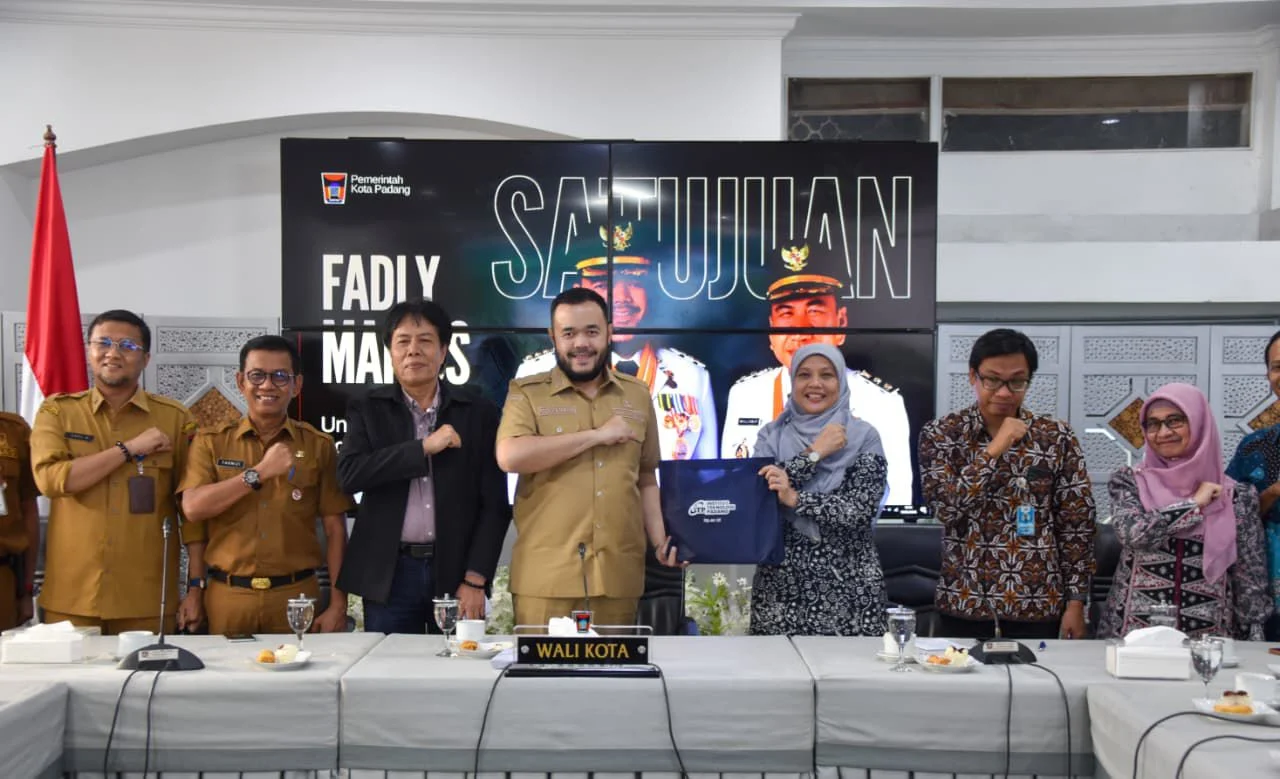 Fadly Amran Ajak ITP Terlibat Bantu Generasi Muda Kota Padang Lanjutkan Kuliah ke Luar Negeri