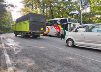 Pengaturan Lalin Jalur Padang-Sokok, di Sitinjau Lauik, Rabu (20/5/2026)