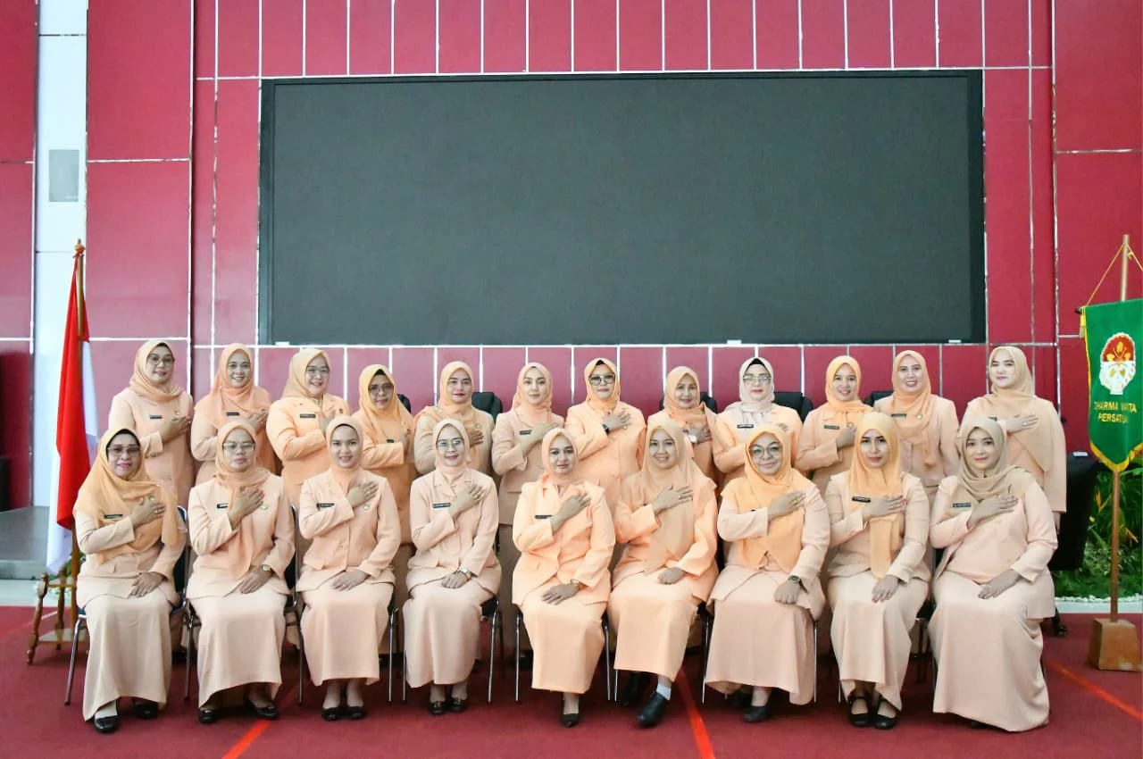 Ny. Nova Raju Minropa Resmi Pimpin DWP Kota Padang, Tegaskan Komitmen Perkuat Peran Perempuan dalam Berbagai Program
