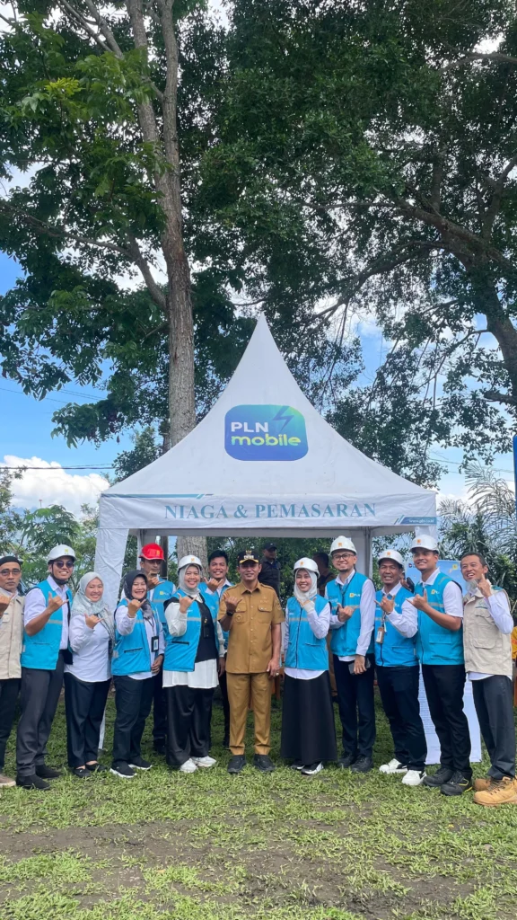 Upaya PLN Hadirkan Listrik, PLN UP3 Solok dan Pemkab Solok Resmikan Program BPBL di Singkarak