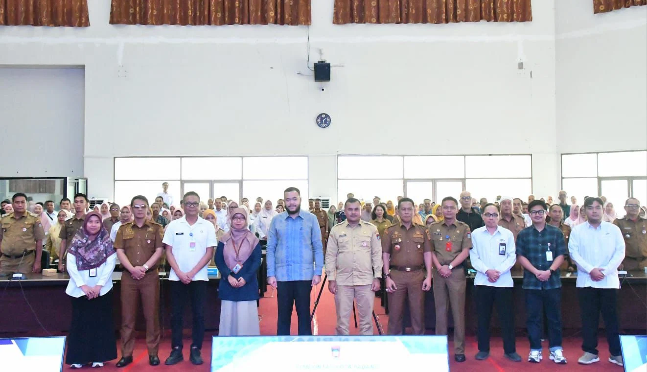 Pemko Padang Gelar Bimtek bagi Agen Pendamping Digitalisasi Bansos, Wako Fadly Amran Fadly Amran Tekankan Validitas Data