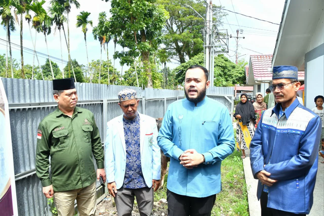 DMDI Indonesia Salurkan Sapi Kurban untuk Penyintas Bencana Hidrometeorologi di Huntara Lubuk Buaya