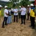 Peletakan batu pertama jembatan tersebut diresmikan langsung oleh Bupati Pesisir Selatan, Hendrajoni, Rabu (29/4/2026)