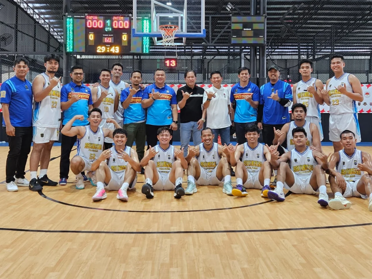 Raih 4 Besar di Kapolri Cup, Dua Personel Polda Sumbar Dipanggil Tim Basket Bhayangkara Presisi Polri