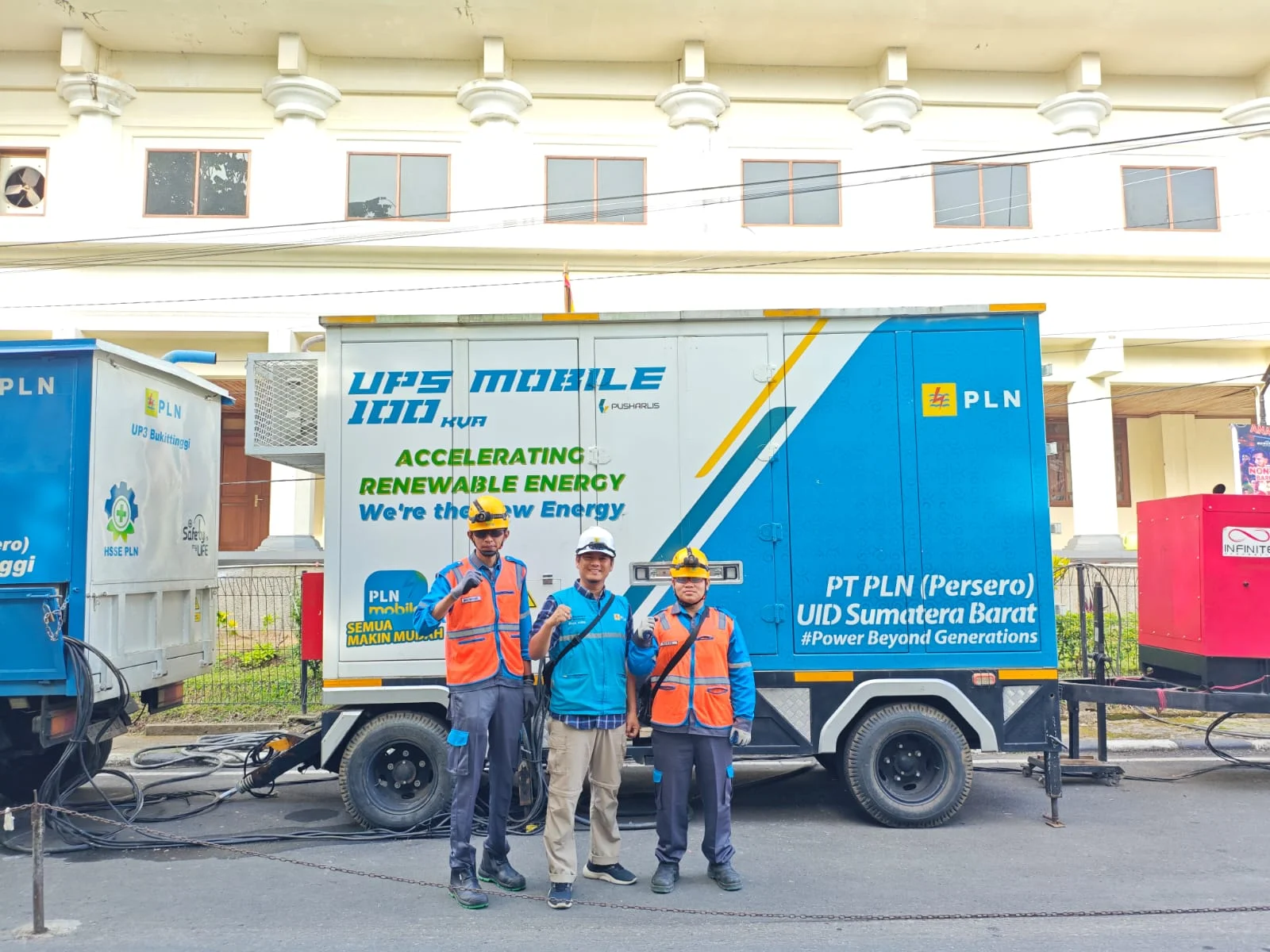 PLN Pastikan Jam Gadang Tetap Bersinar, Perayaan 100 Tahun Berlangsung Sukses Tanpa Gangguan Listrik