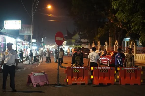 Pemko Padang Panjang Terapkan Rekayasa Lalu Lintas di Simpang Empat Pasar Pusat