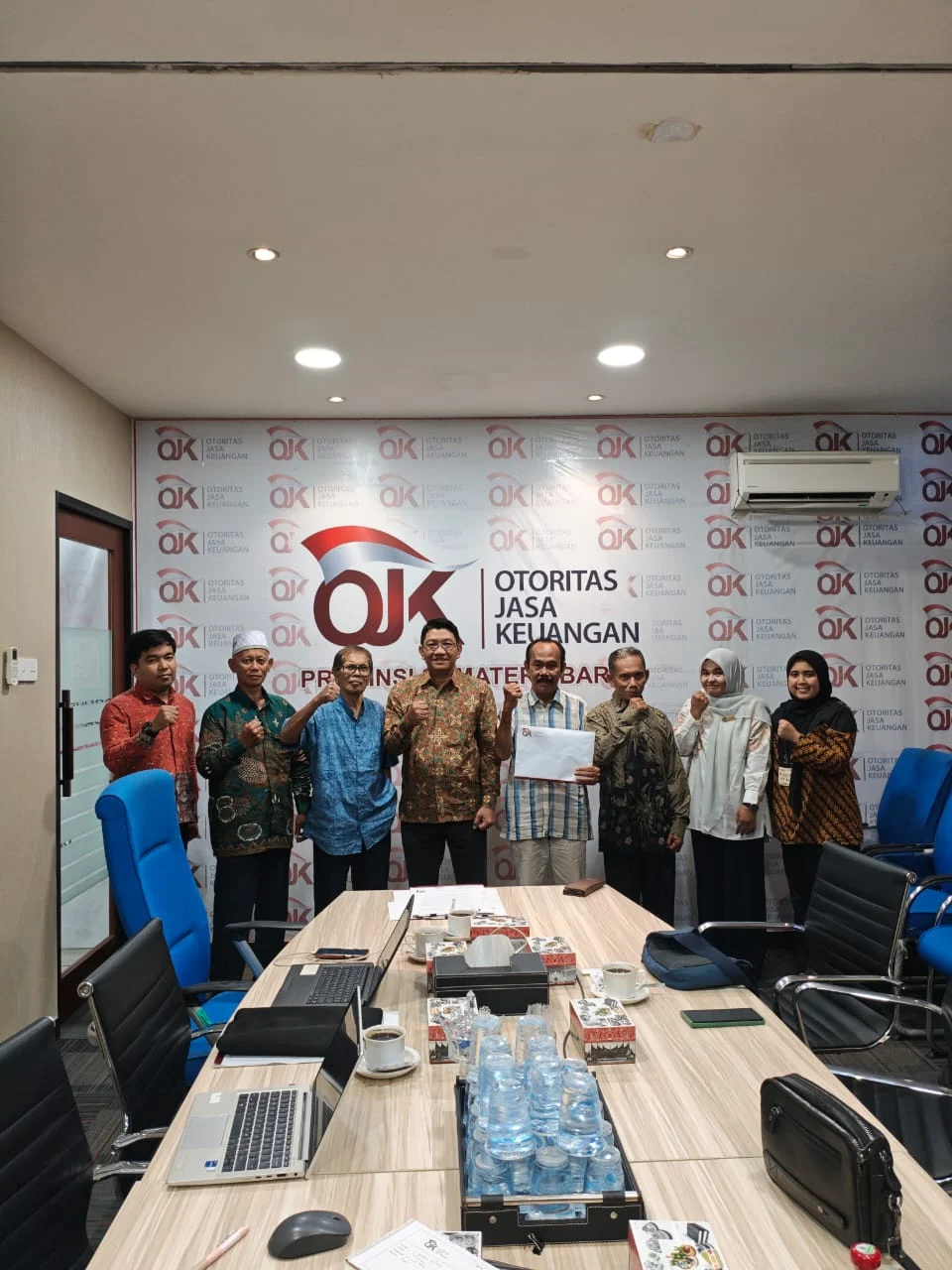 OJK Setujui Penggabungan BPR Swadaya Anak Nagari dan BPR Ophir