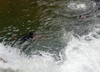 Sensasi Air Terjun Limau Manih Kulam Pessel (Klikpositif.com)