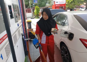Pengisian Pertamax di SPBU Padang, Rabu (10/6/2026)