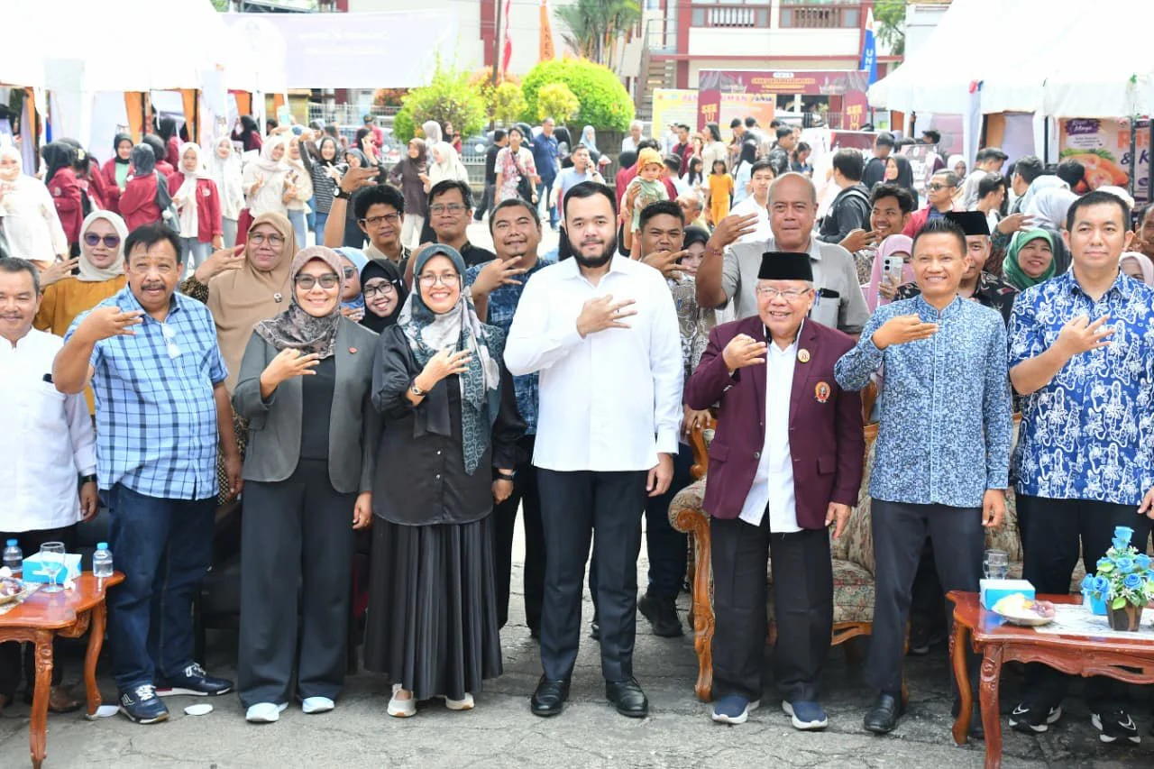 Fadly Amran Buka Smart Entrepreneur Expo 2026, Dorong Mahasiswa UNES-AAI Jadi Pelaku Usaha Muda Berdaya Saing