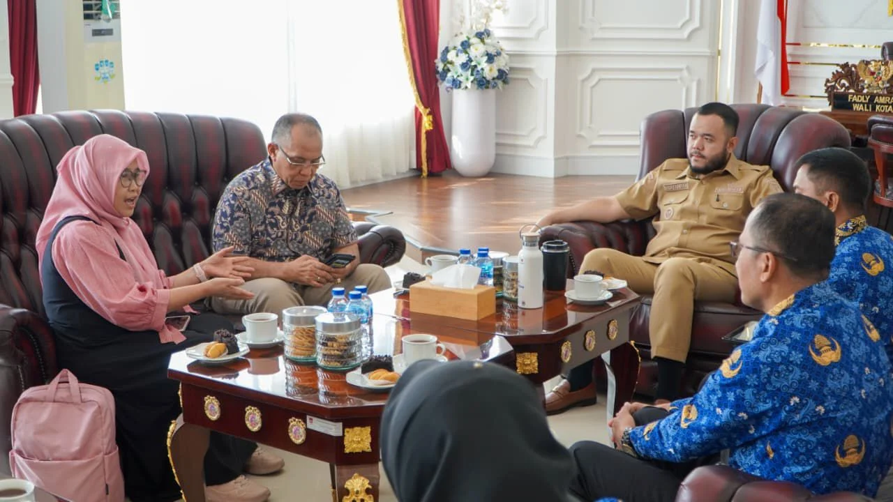 Audiensi dengan Tim Peneliti Unand, Fadly Amran Dorong Pemanfaatan Hasil Riset untuk Perkuat Mitigasi Bencana di Padang