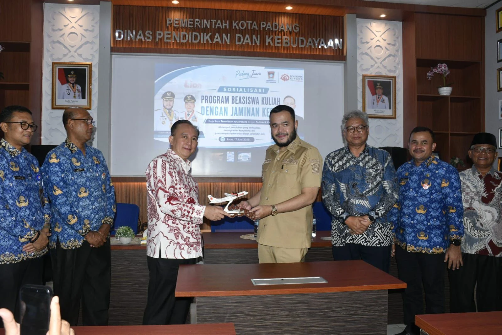 Pemko Padang Siapkan 40 Slot Beasiswa Kuliah Penerbangan, Peluang Kerja Lebih Terbuka