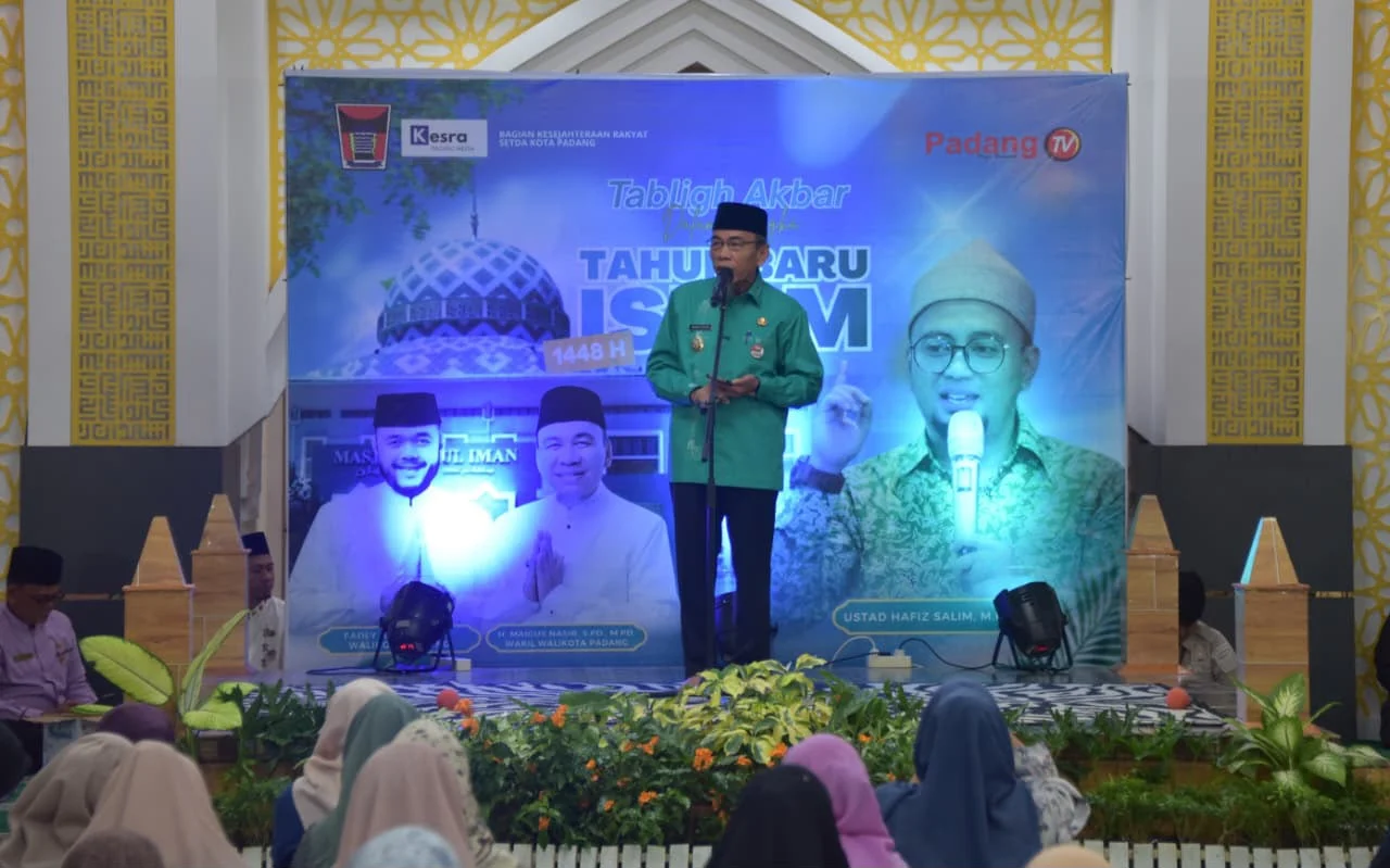 Tabligh Akbar Pemko Padang Sambut Tahun Baru Islam 1448 H, Ajak Masyarakat Berhijrah Menuju Kota Religius, Berkarakter, Maju, dan Sejahtera