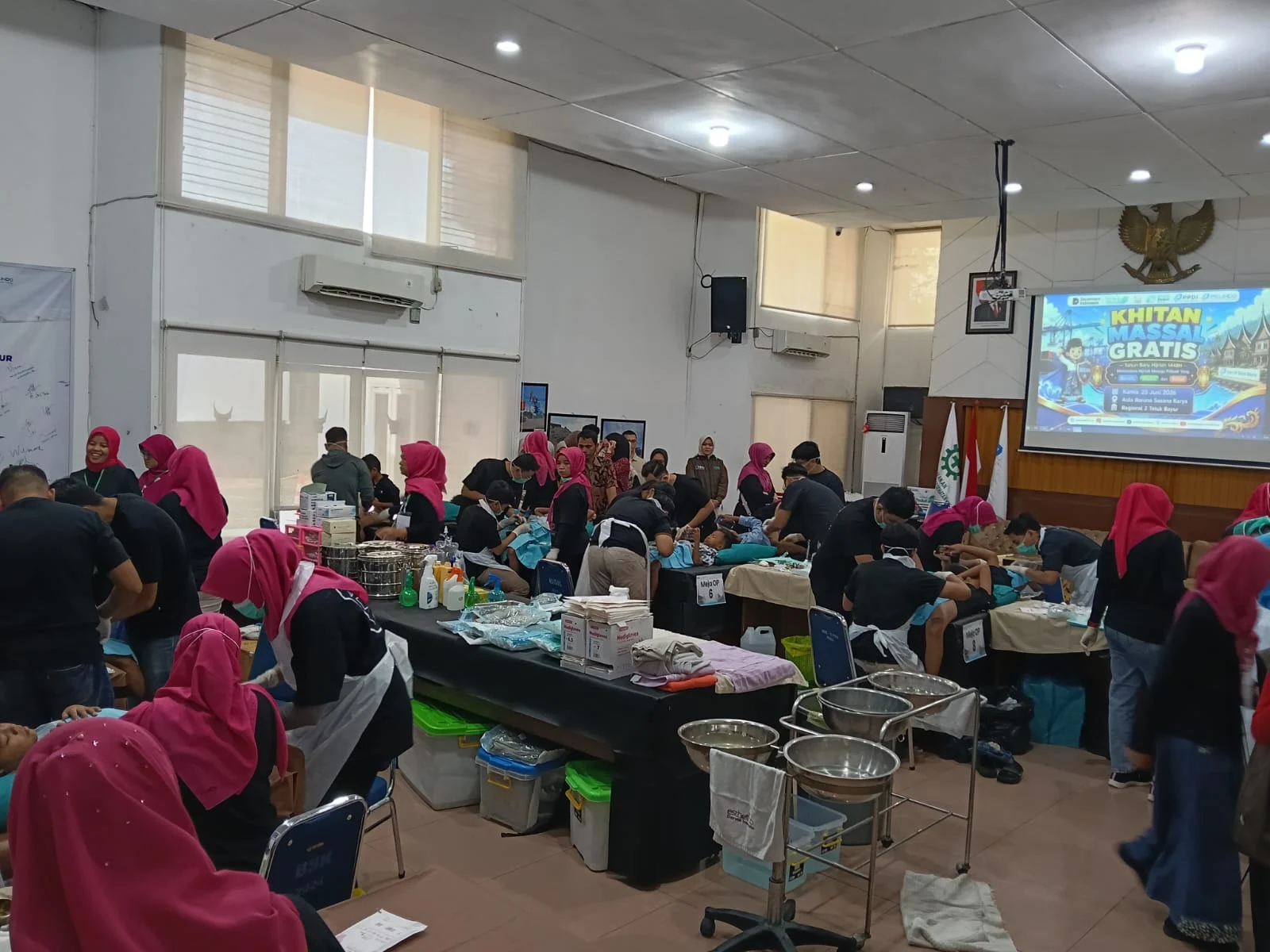 Pelindo Regional 2 Teluk Bayur Gelar Khitanan Massal Gratis untuk 294 Anak, Wujud Nyata Kepedulian kepada Masyarakat