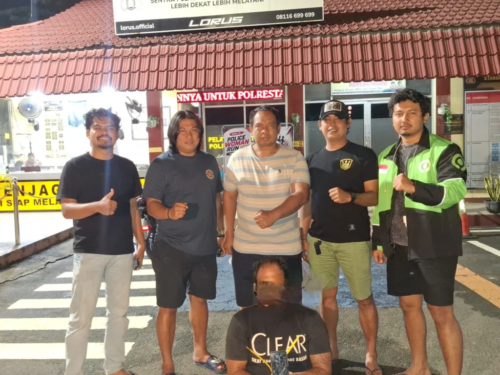 Kabur Usai Curi Dua HP, Seorang Pria Diciduk Tim Klewang di Pasar Siteba